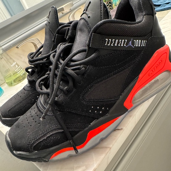 Jordan Black and Red Sneakers with Air Unit and Perforated Panels - Picture 1 of 6